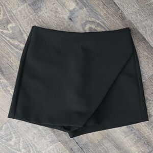 Zara Elegant Women's Black Skort Size XS